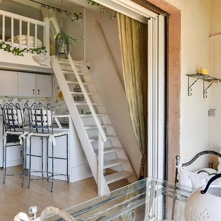 Apartmán With Balcony Overlooking The Port *